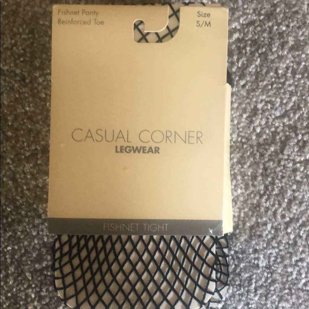 Fishnet panty reinforced toe leg wear